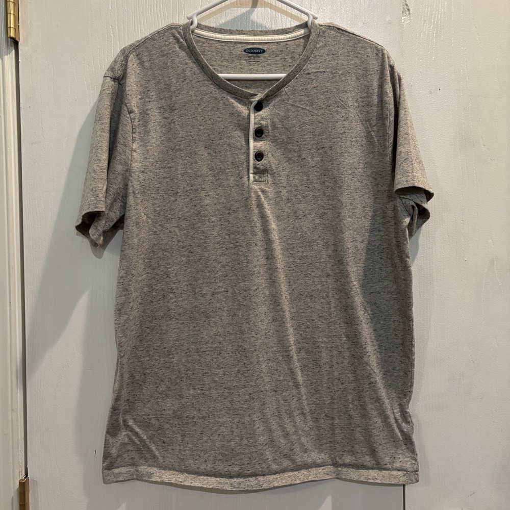 Old Navy Men’s Soft Washed Short Sleeve Button Tee Heather Gray Large
